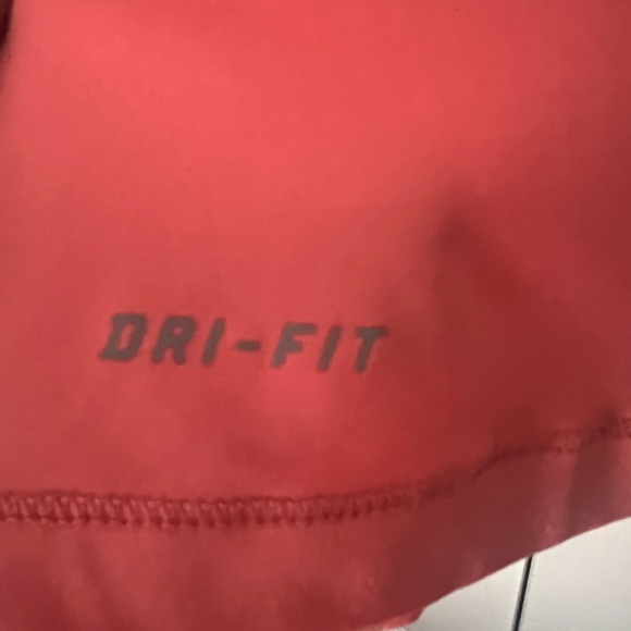 Women’s Nike Tank Top - Picture 6 of 7